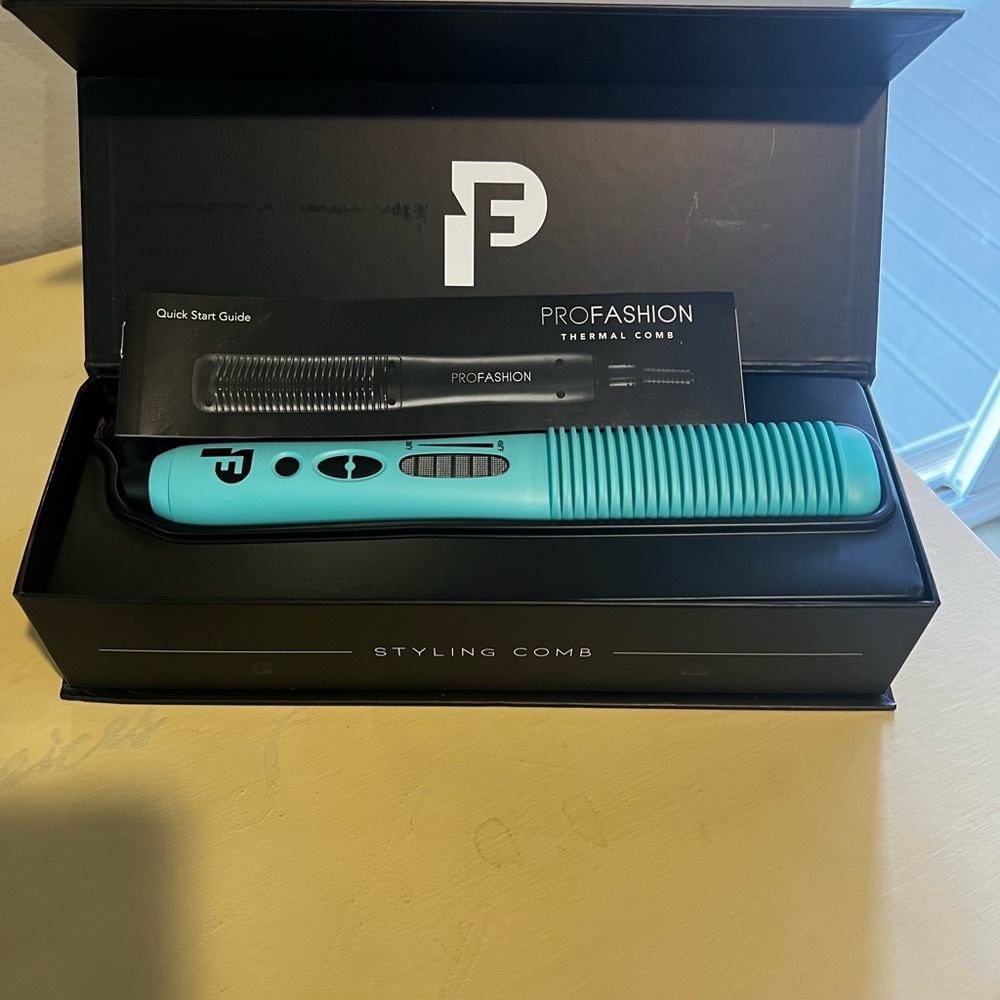 Teal Hair Styling Tool